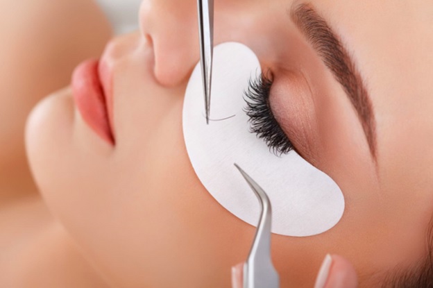 Where to Buy Professional Lash Extension Supplies in Toronto?