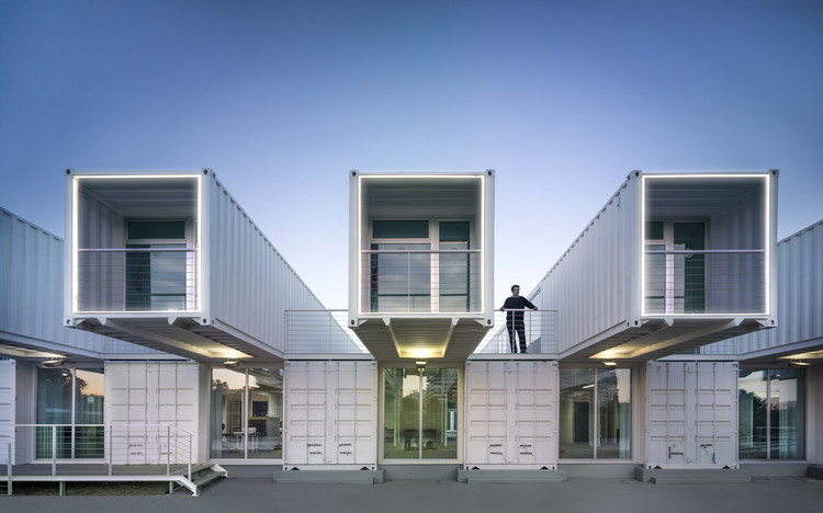 Exploring the Diverse Applications of Commercial Modular Buildings